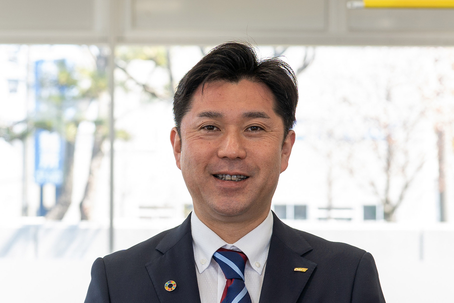 鶴岡店店長_石塚 悠