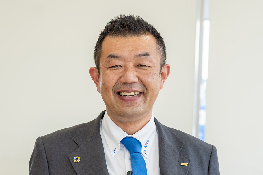 米沢店副店長_三瓶 俊弘