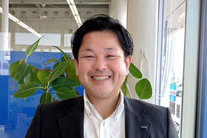 2604東根店店長_笹原雄大